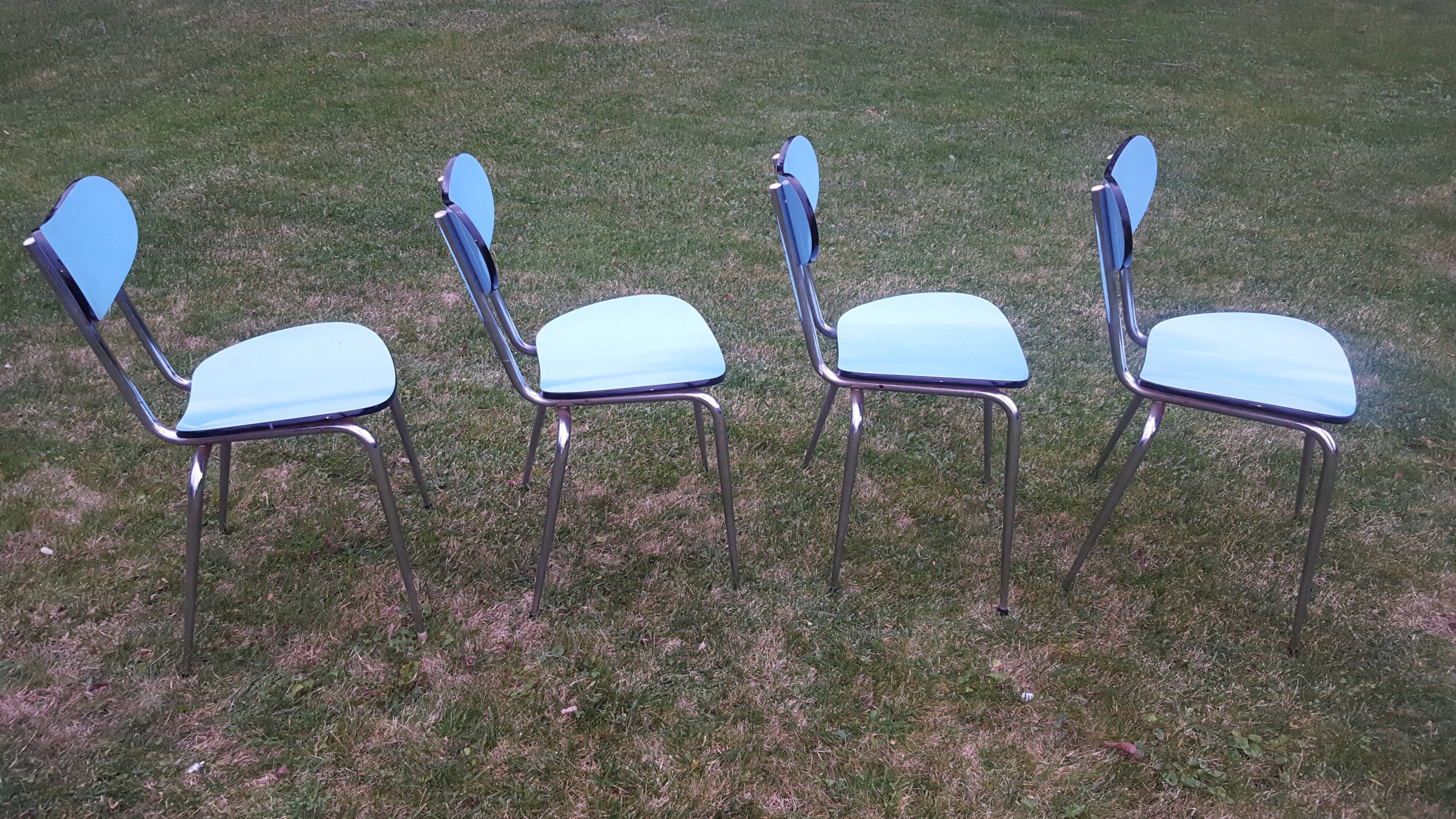 4 chaises vintages en formica bleues