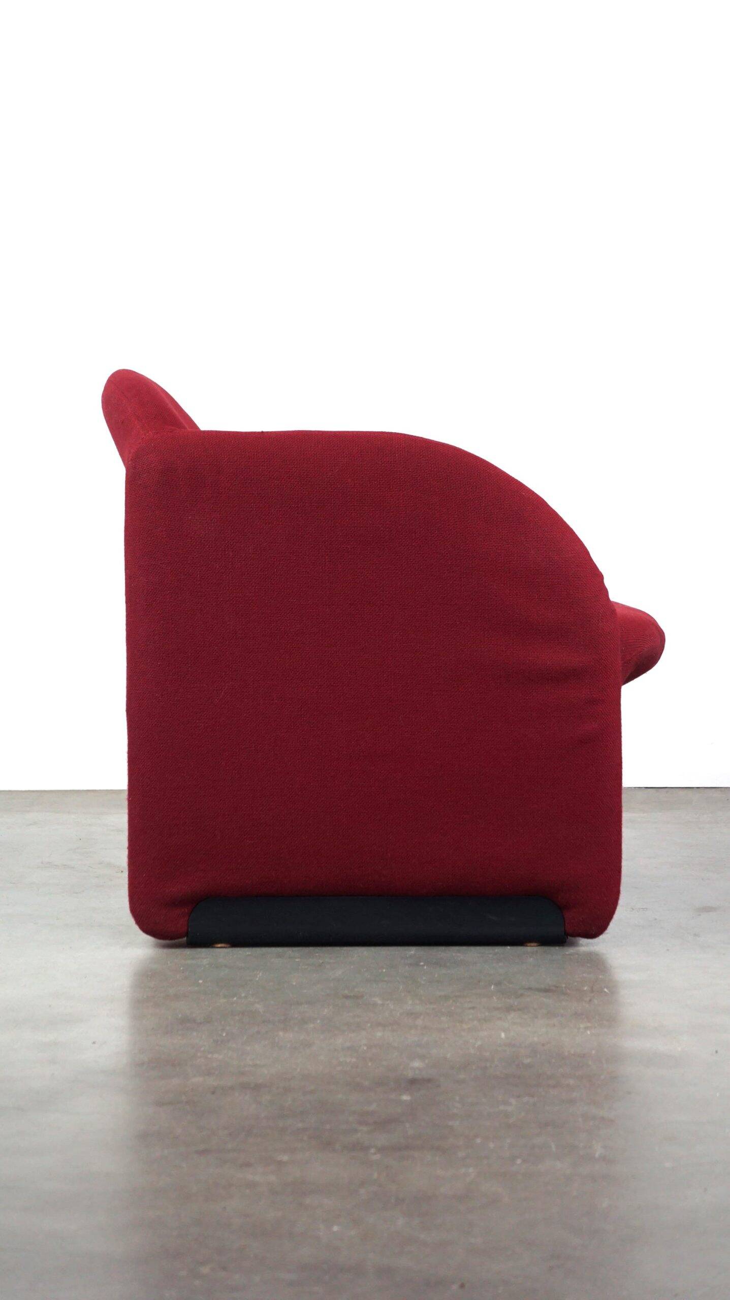 Vintage Artifort design armchair model
