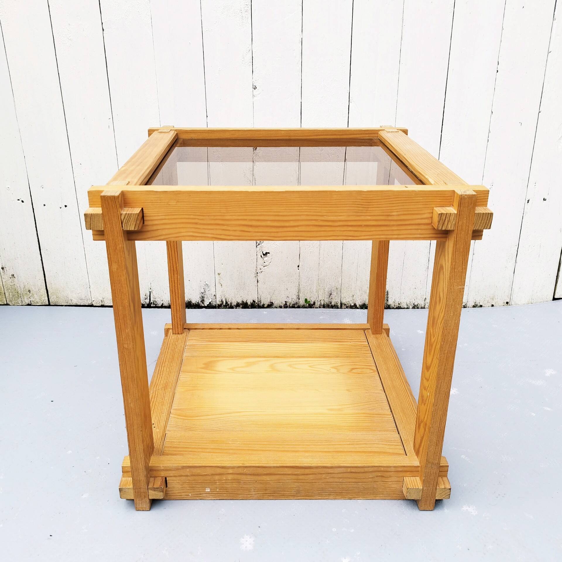 End table pine and smoked glass 70-80's