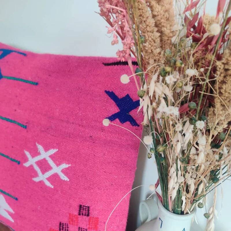 Coussin berbère rose et bleu
