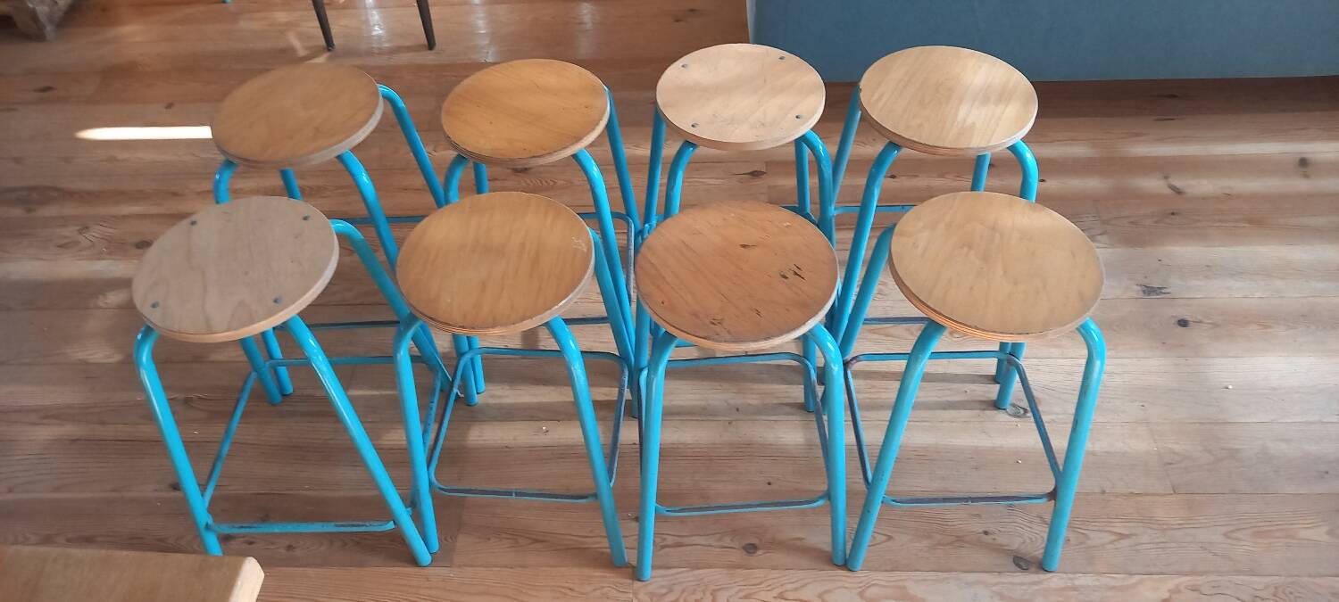 Set of 8 stools