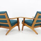1960s Hans J. Wegner Pair of GE 290 Armchairs in Oak for Getama, Denmark