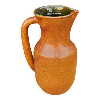 Ceramic pitcher from the Madoura plein feu workshop signed.
