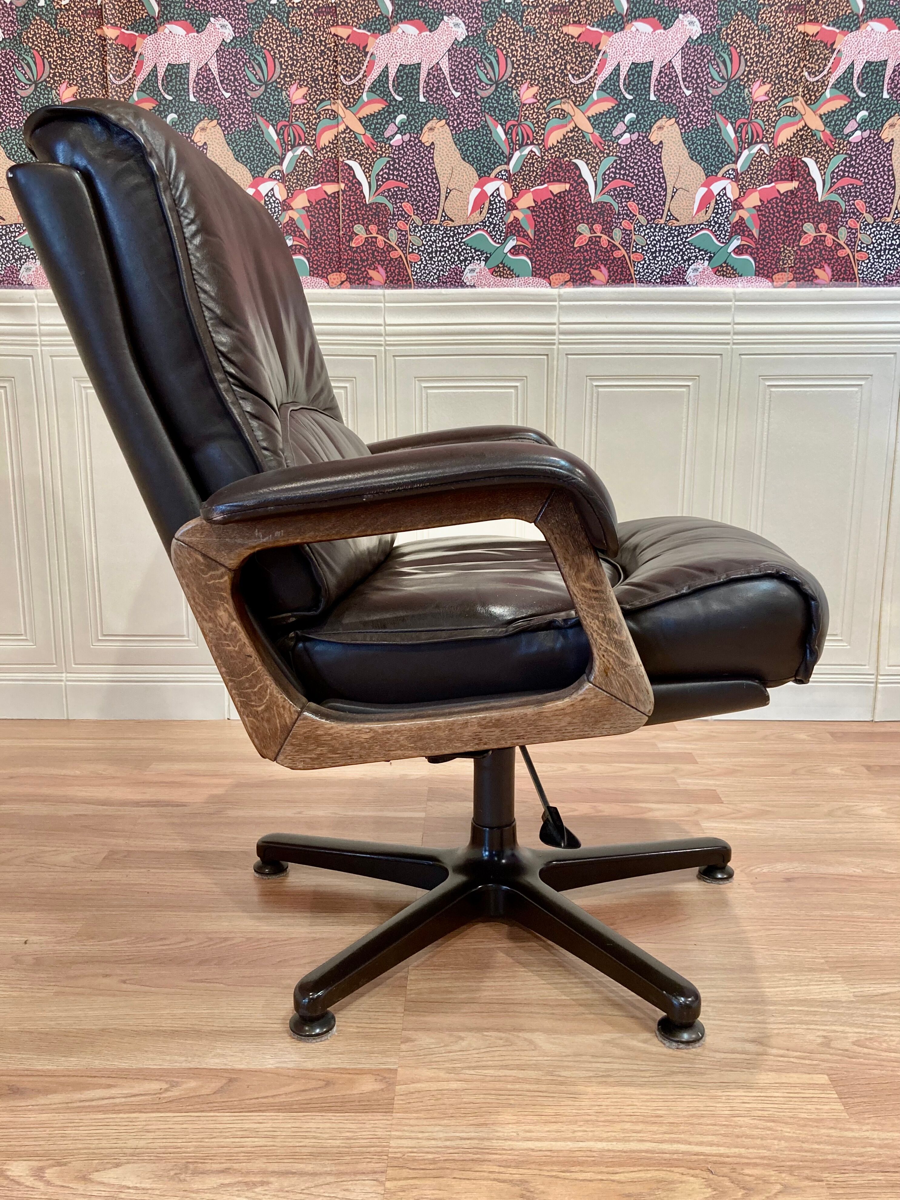 Swivel armchair and its ottoman "drabert" for "gerd lange".