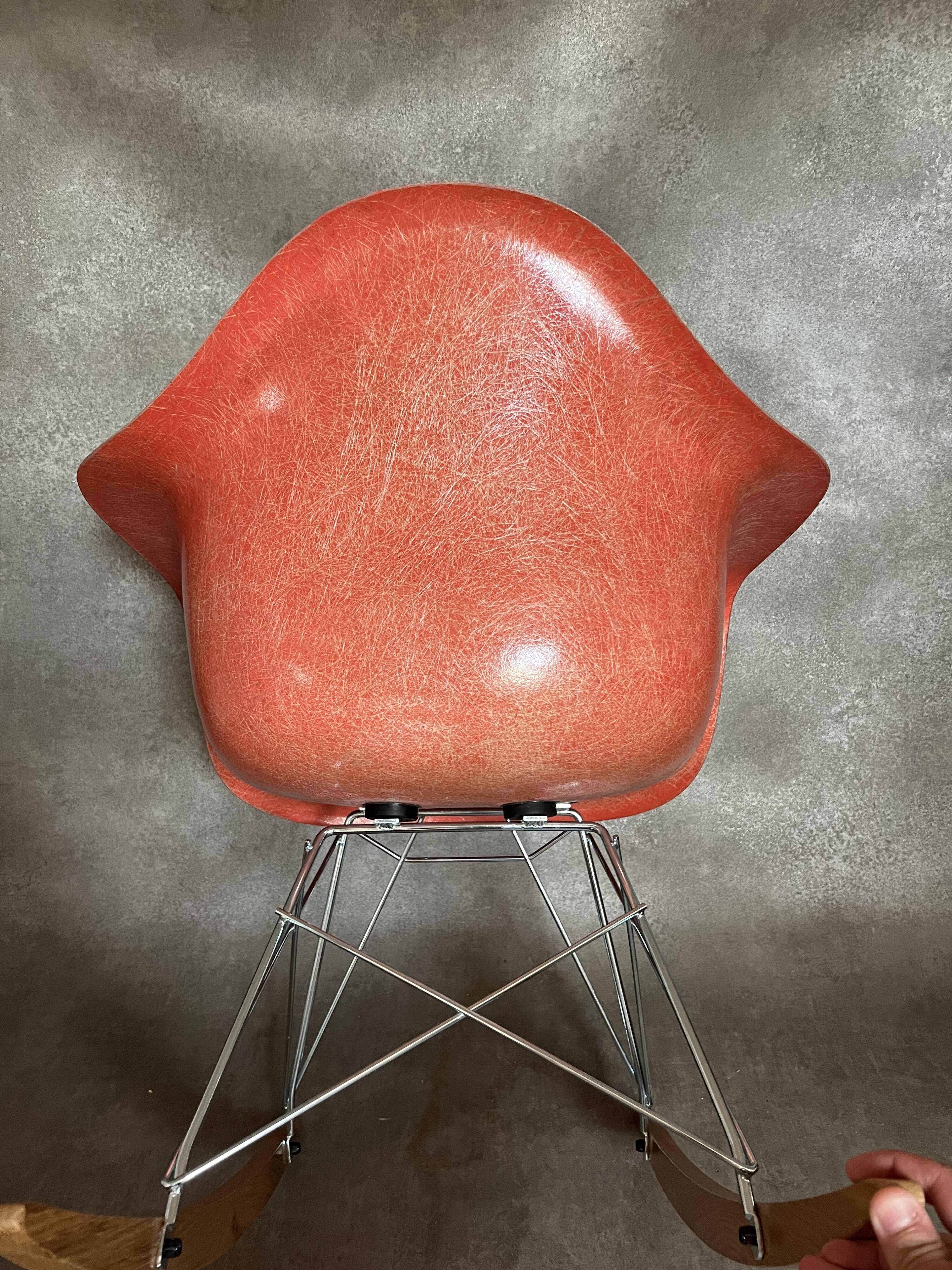 EAMES RAR ROCKING CHAIR HERMAN MILLER 60s design no Vitra