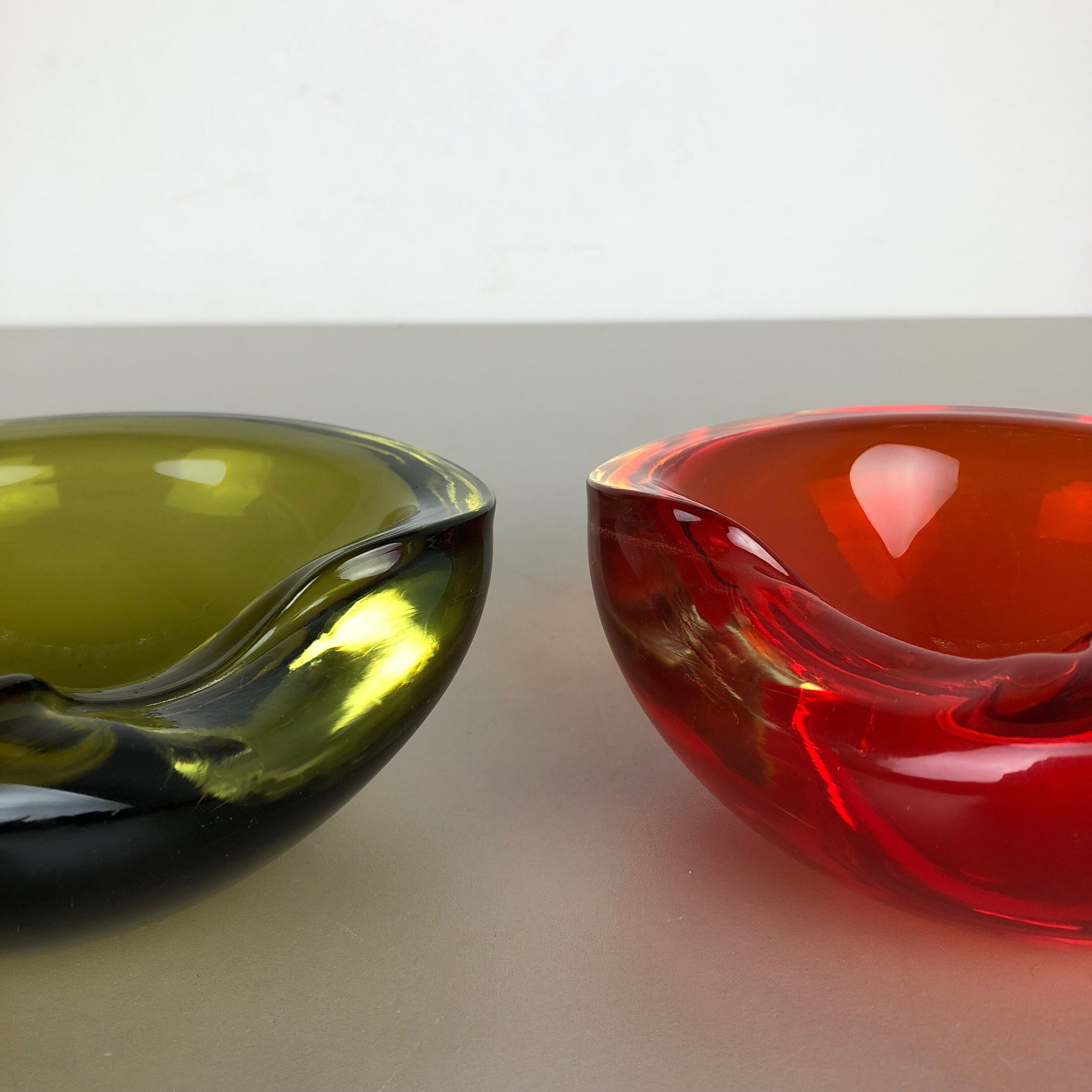 Murano Sommerso glass shell bowls Cenedese Vetri, 1960s