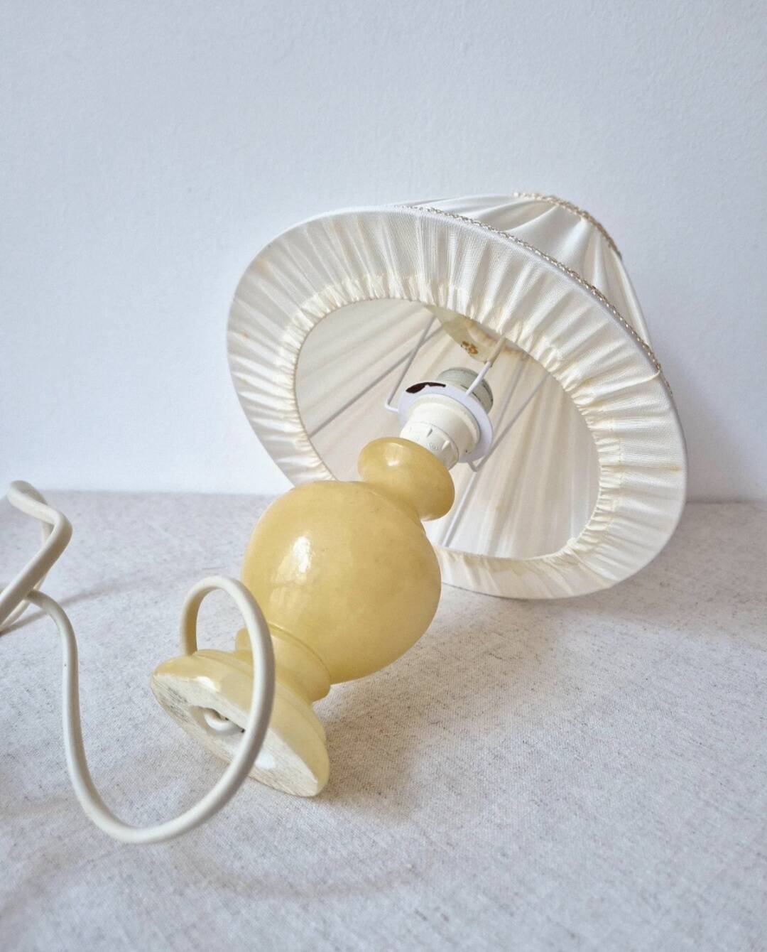 Vintage table lamp with alabaster base '1970s -