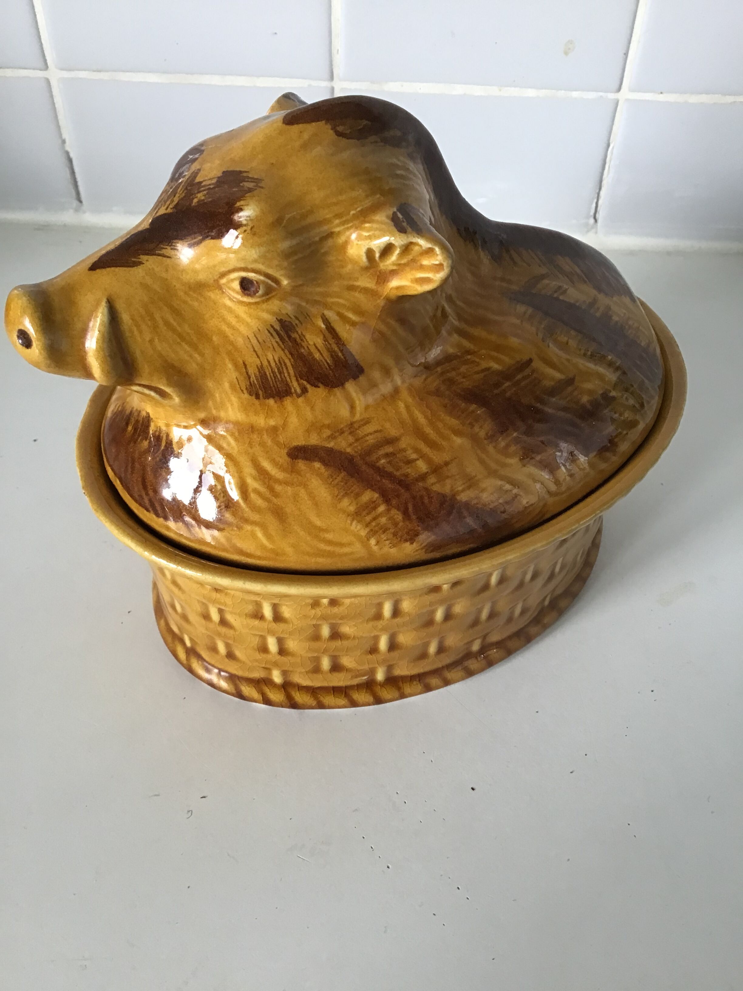 Terrine sanglier vintage années 70 de la marque Géo