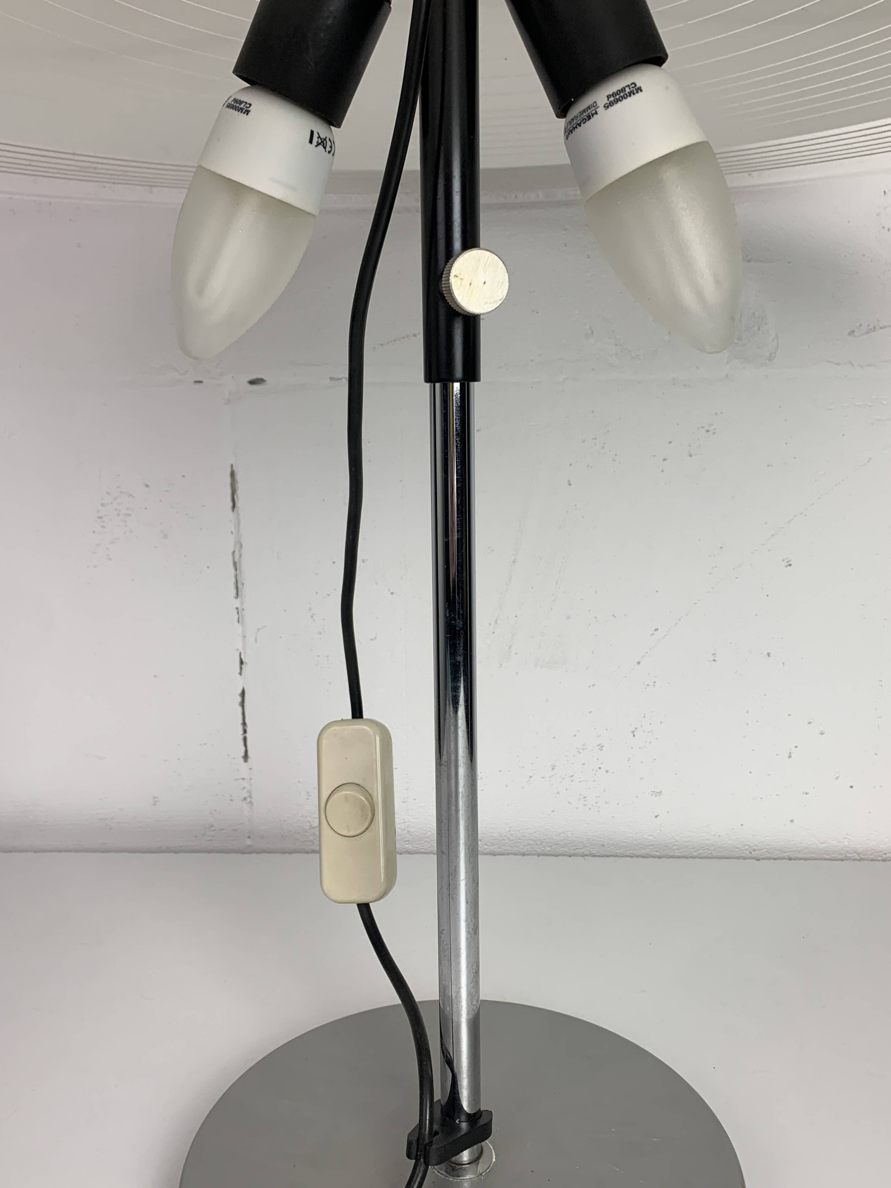 Large Dutch design space age adjustable table or desk lamp by Harco Loor, 1