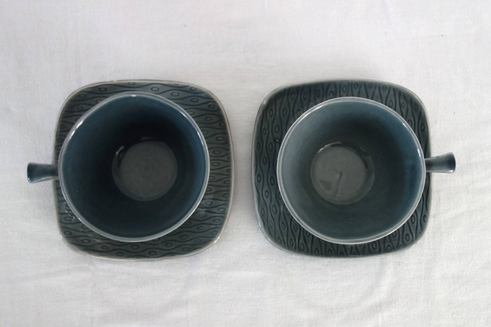 2 cups with saucers, New Time model, Boch Frères 1955
