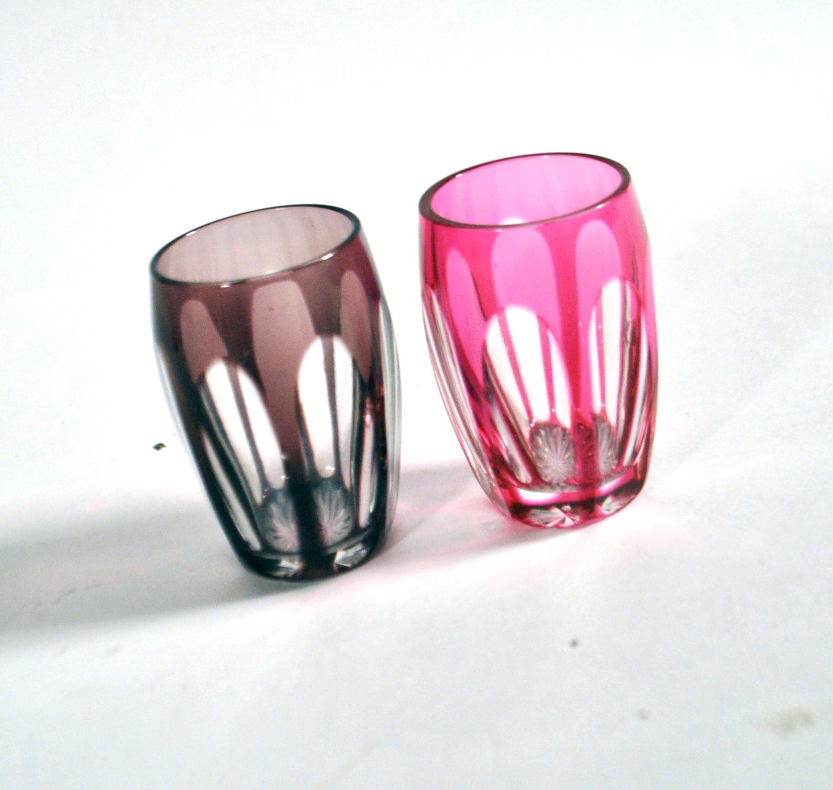 Saint-Louis lot de 2 verres à liqueur shooter en cristal doublé overlay rouge