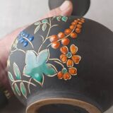 Old vase, enamelled flower decoration, to be identified