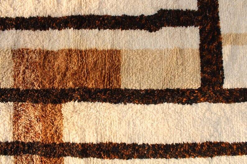 Handmade Berber Beni Ouraine rug, size 150 x 250 cm