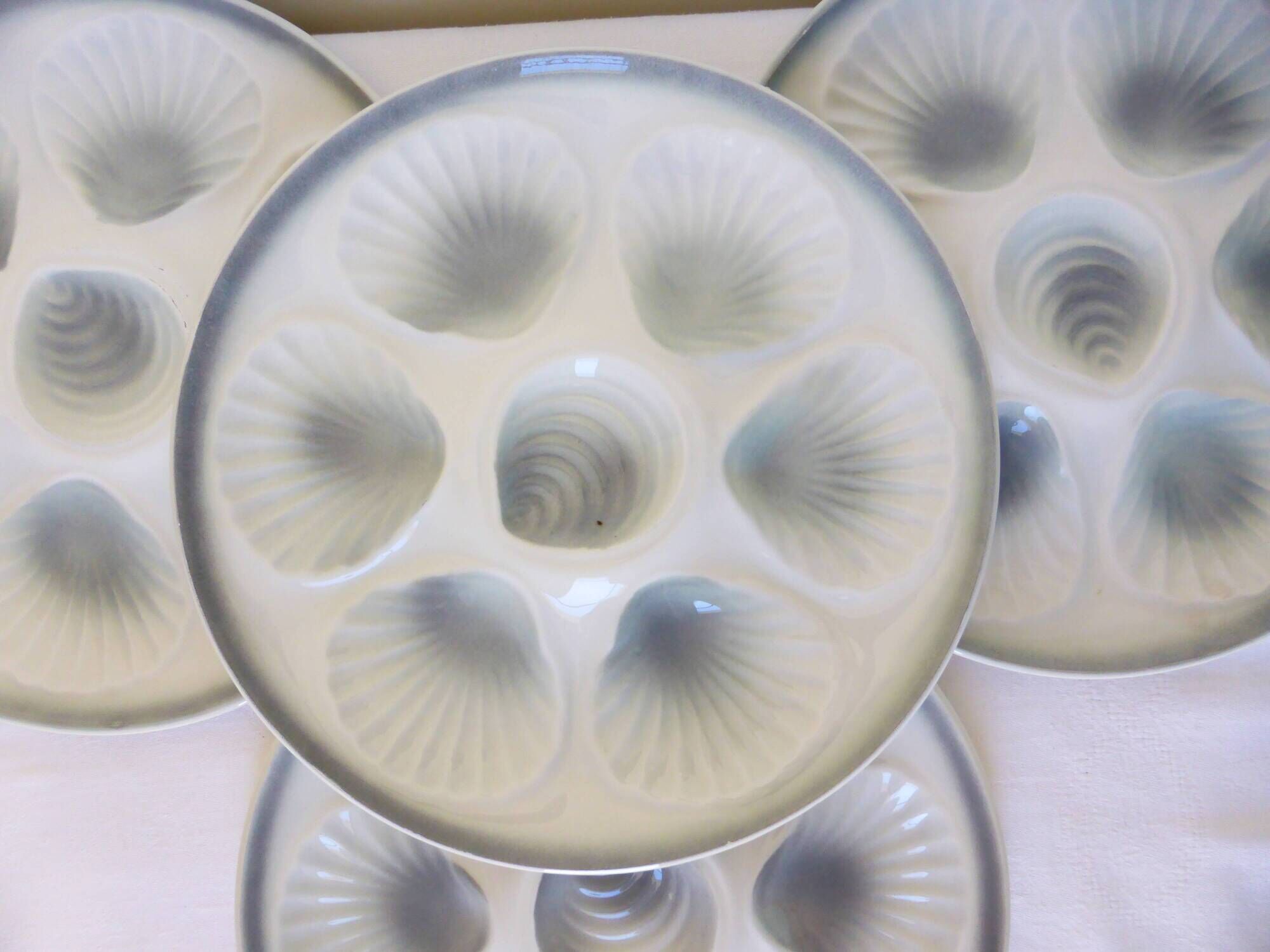4 vintage Moulin des Loups porcelain oyster plates 2106172