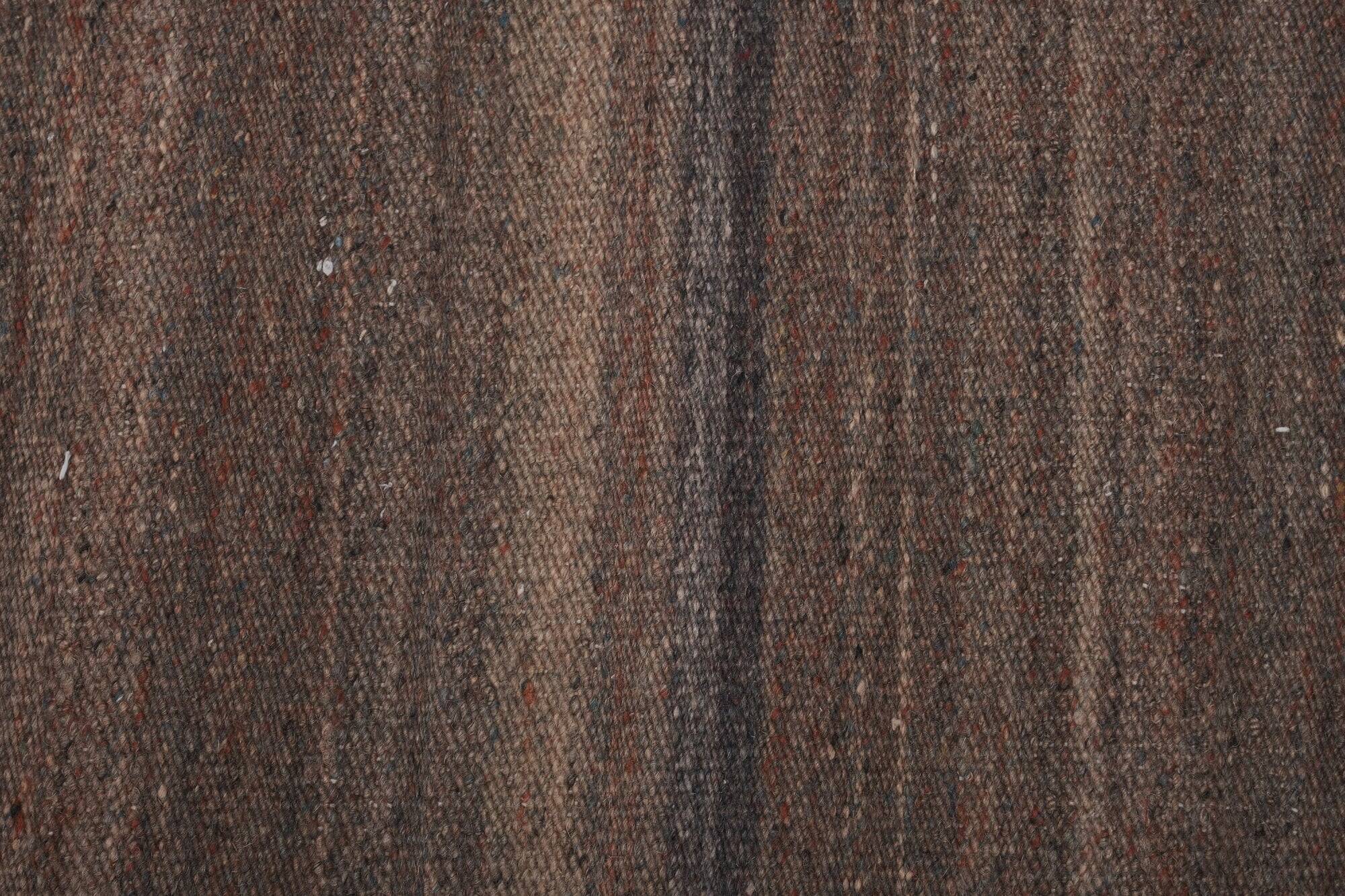 Vintage Turkish kilim, handwoven, 282x372 cm.