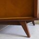 Armoire vintage à pieds compas