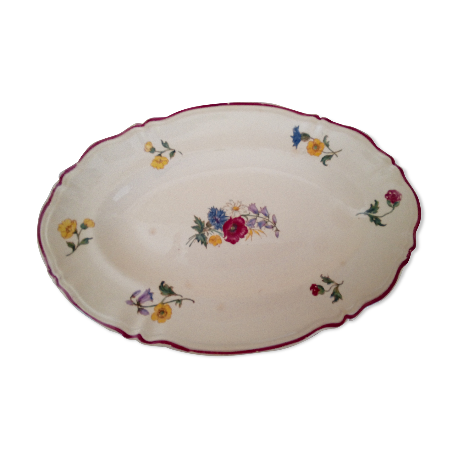 Oval dish, ravine Digoin Sarreguemines model Agreste deep red edar floral decoration