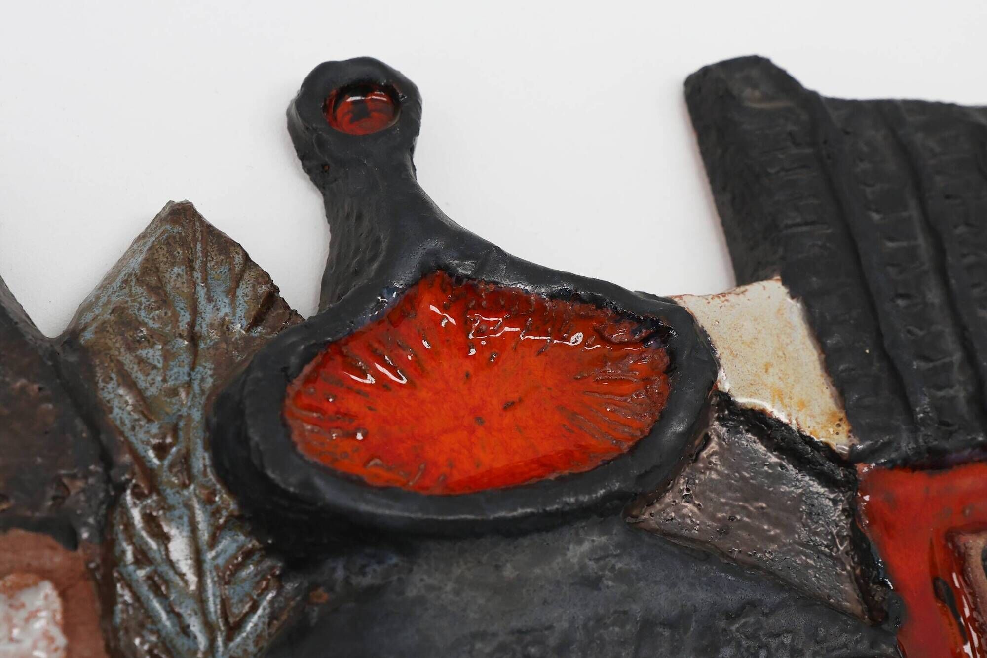 Ceramic wall plaquette by the Belgian Artist Elisabeth Vandeweghe for Ampho