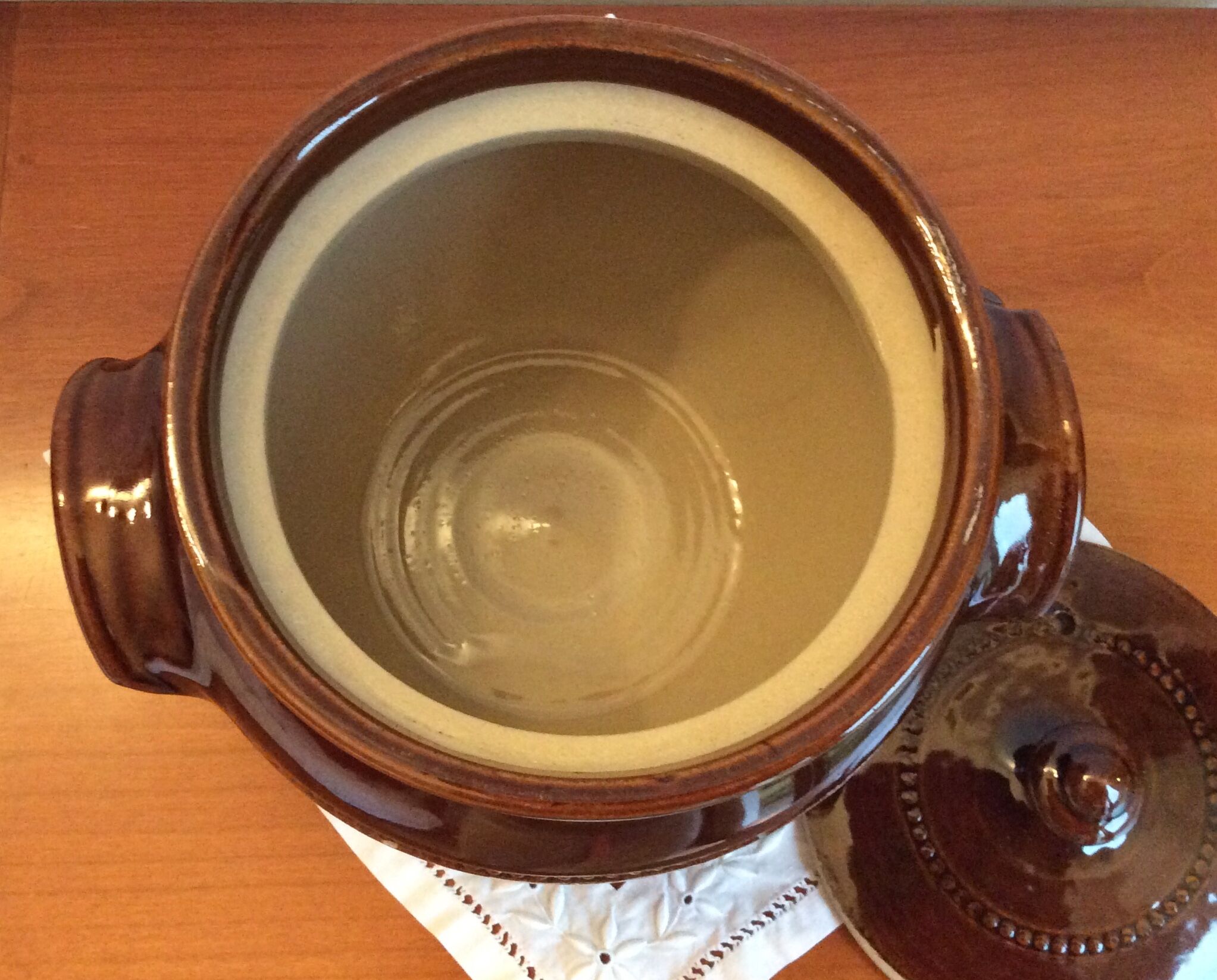 Pot glazed stoneware pot with lid Pearson's of Chesterfield England