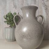 Max Ildas ceramic vase