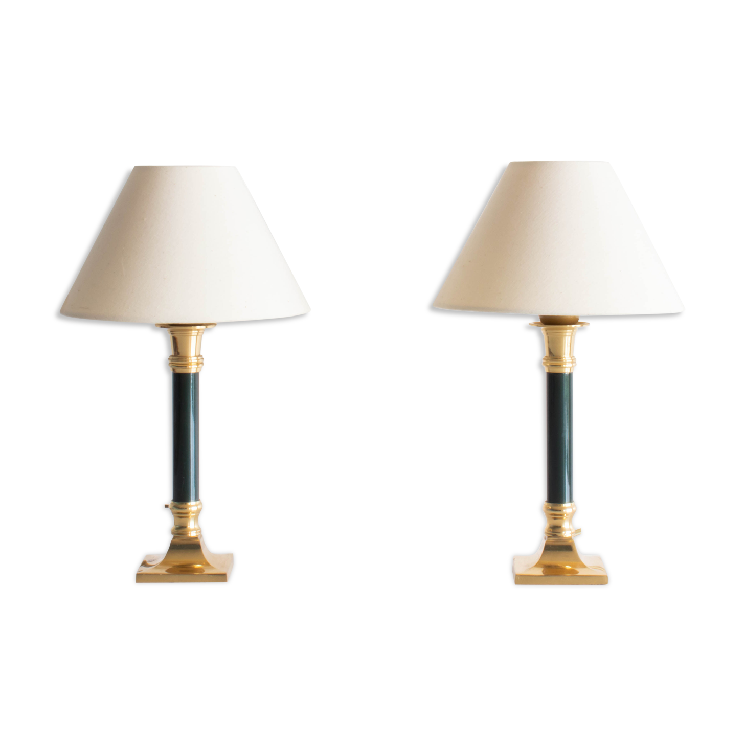 A set of two column lamps in hollywood regency style