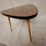 Tripod table