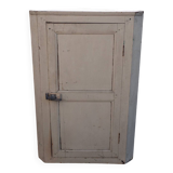 Belle Encoignure ancienne en pin. Armoire d'angle