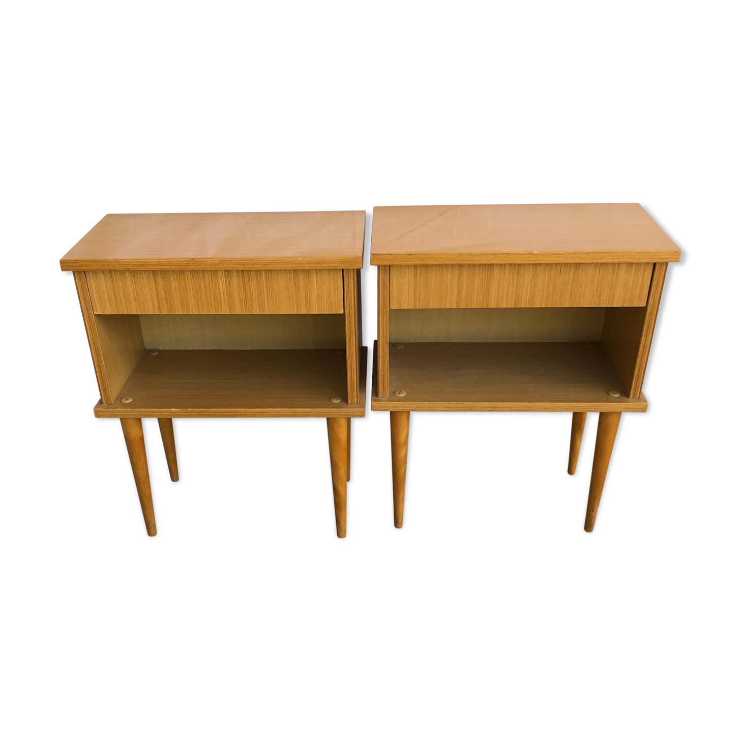 Honey-coloured bedside tables