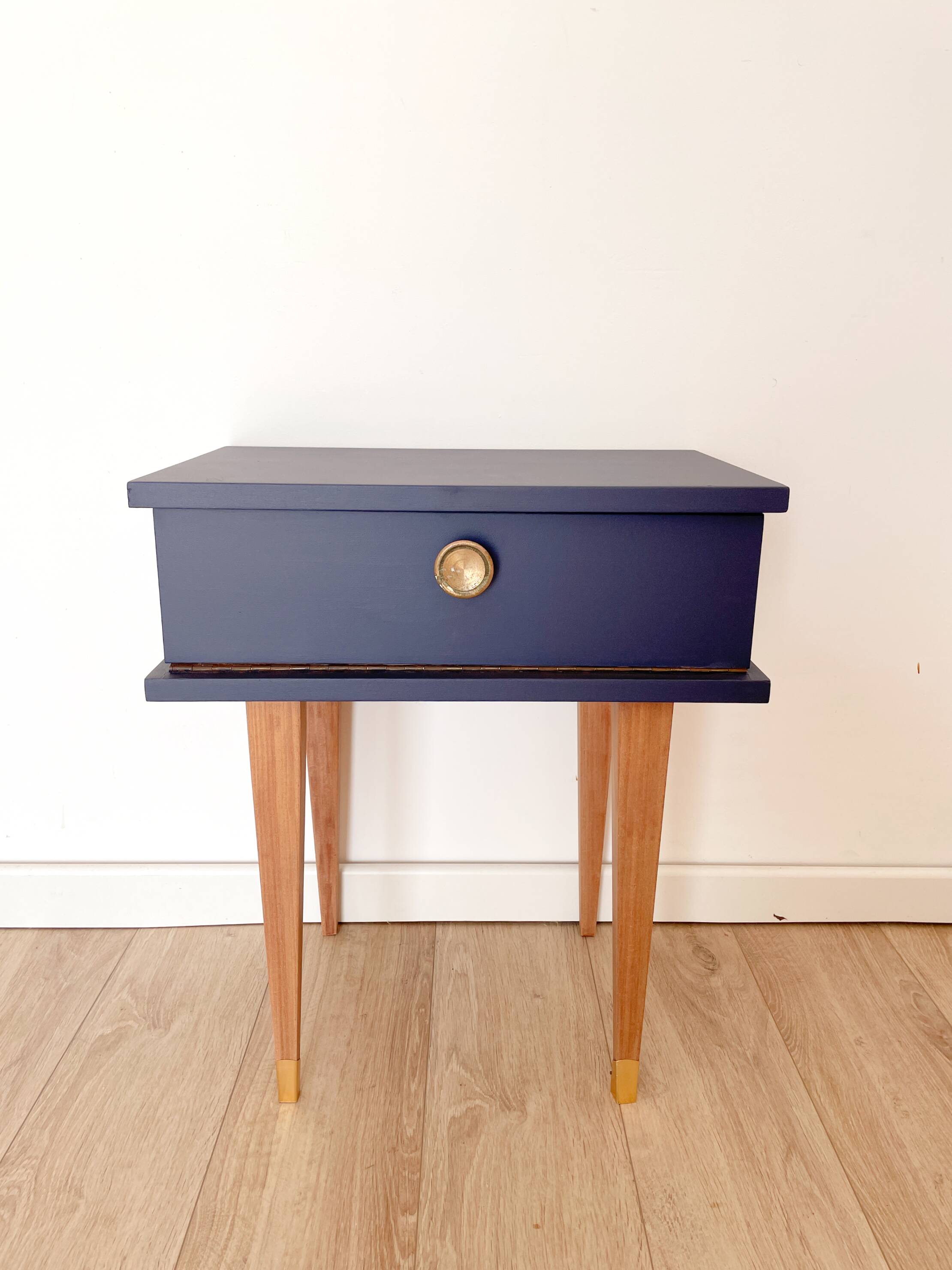 Vintage bedside table, tapered legs - Sèvres blue