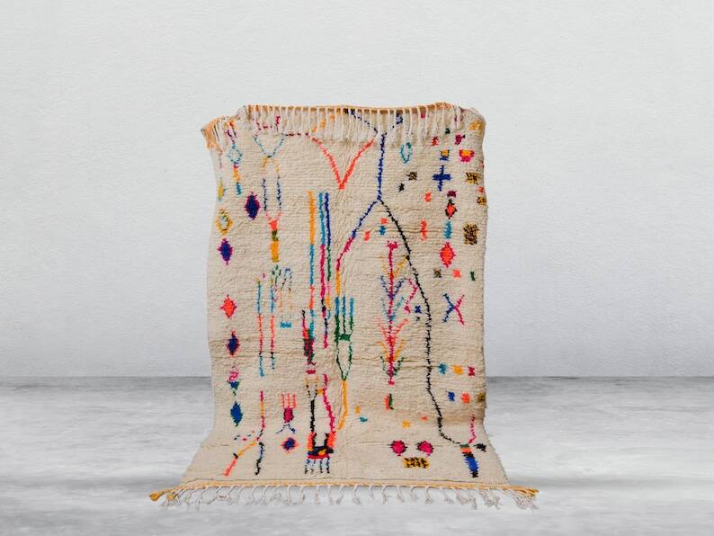 Berber Moroccan rug decorated 250cm x 150cm