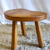 Tabouret tripode brutaliste en bois massif, années 80