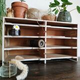 Wooden locker, oldtier shelf