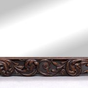 Miroir monumental ancien du XVIIIe siècle en chêne, orné d'un chérubin, de Hollande.