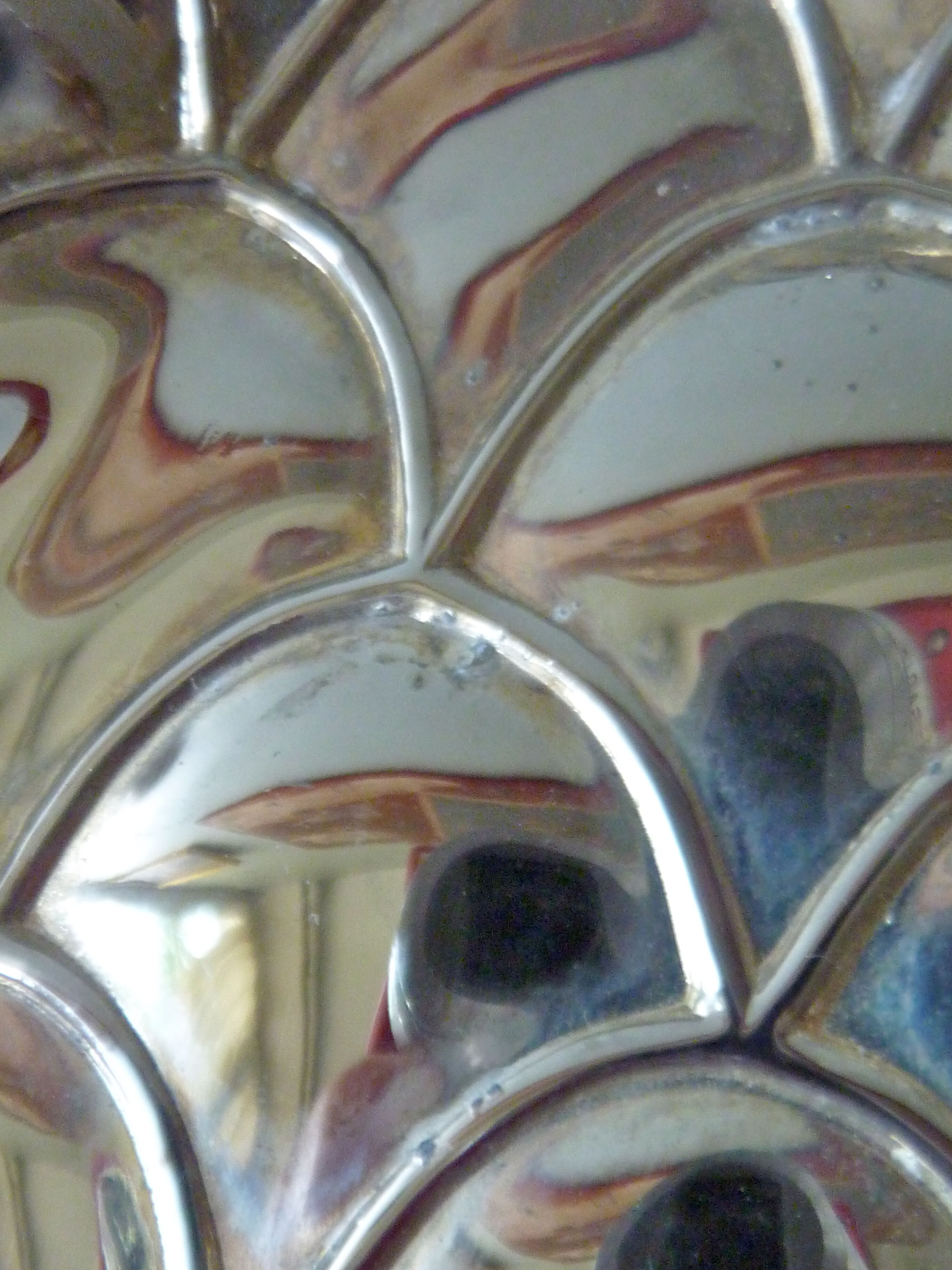 Empty pocket form silver metal pineapple, Silea, 70 years