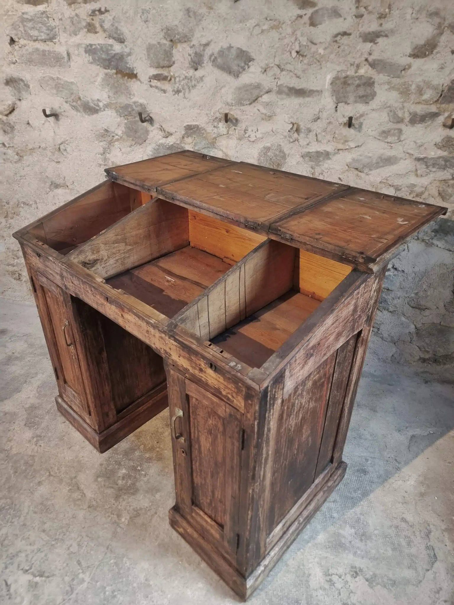 Antique French pine desk – 1880, bar/counter unit with drop-leaf compartments – 65×120×106 cm