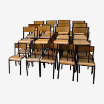 Lot de 24 chaises écoles années 60