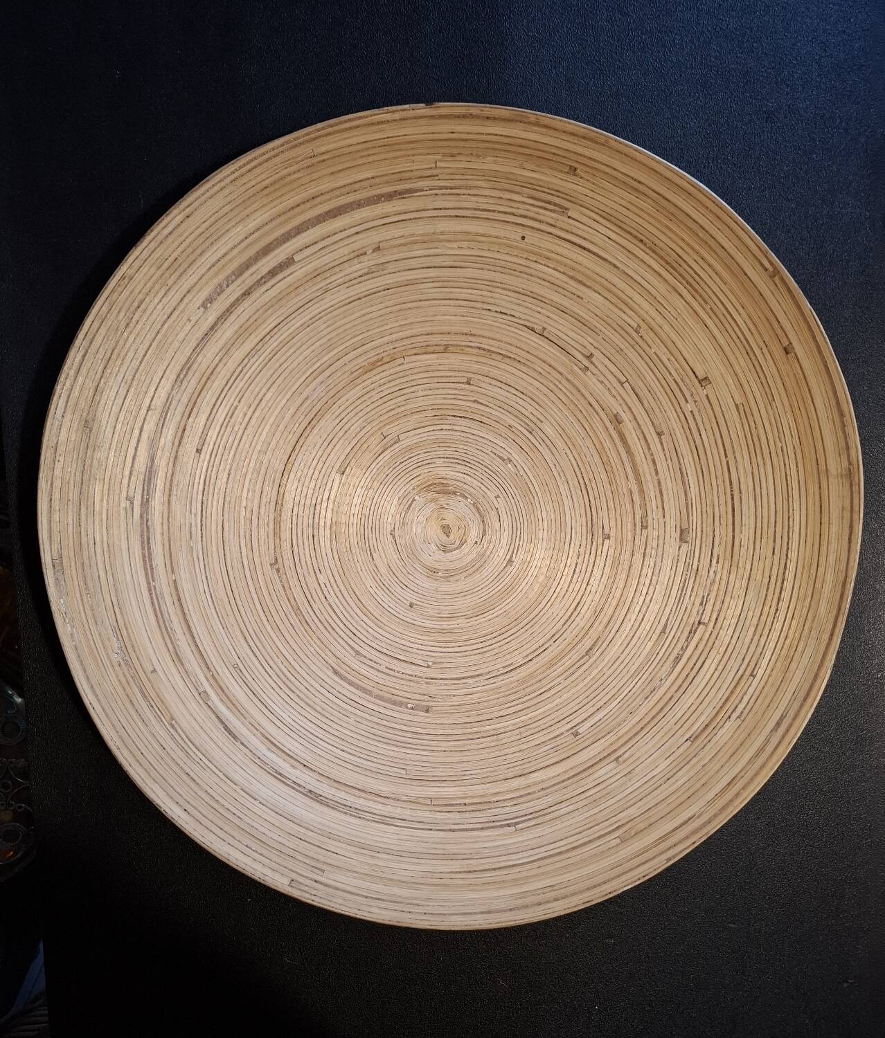 Artisanal decorative plate