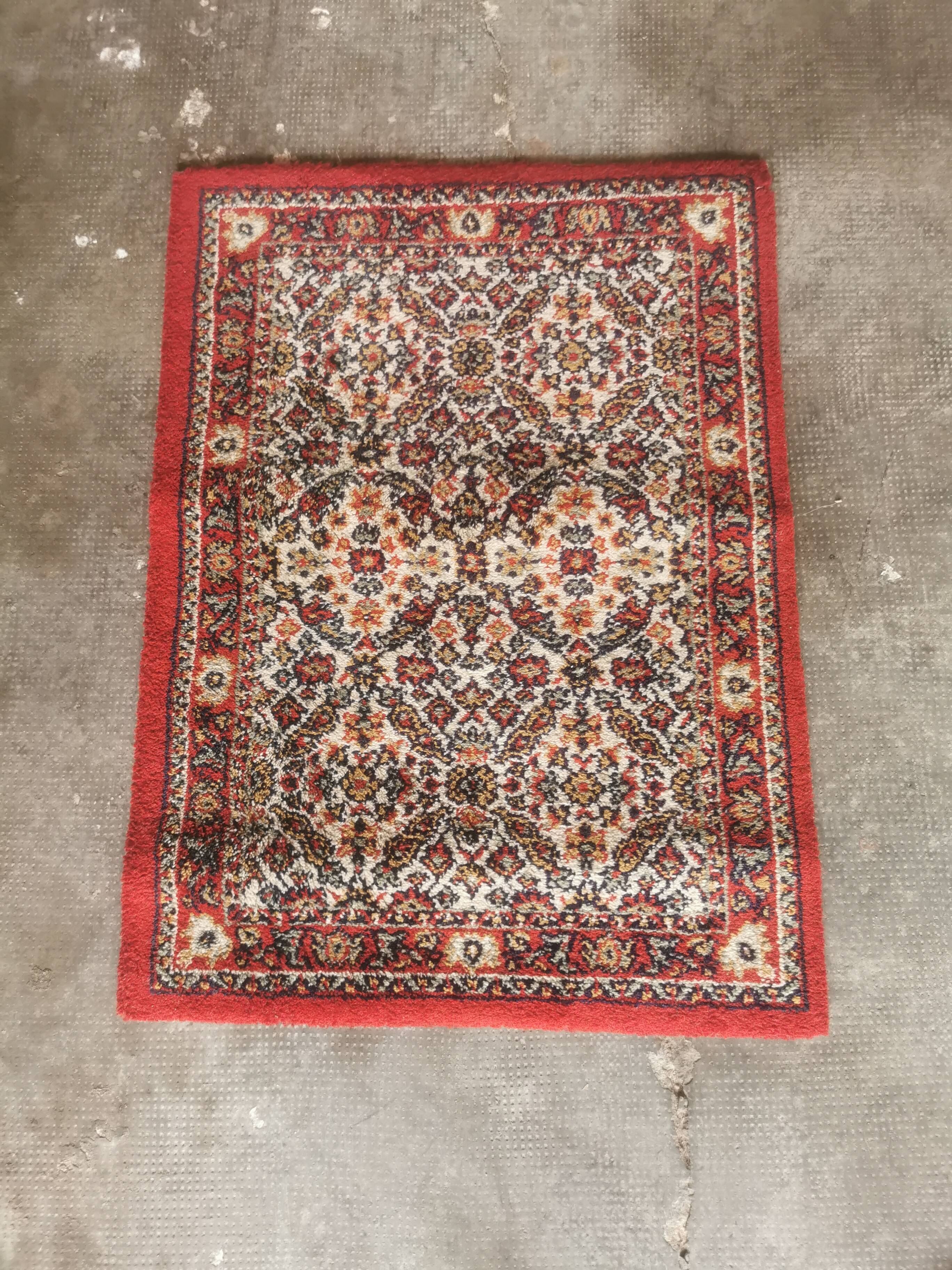 Mechanical rug