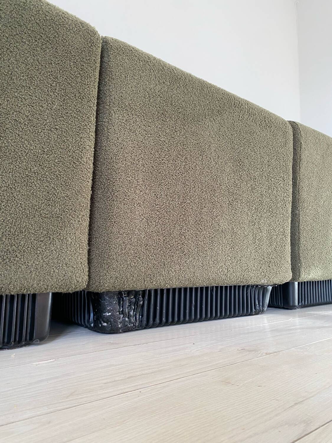 6 Herman Miller armchairs 1970