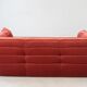 Canapé Togo vintage deux places avec accoudoirs en velours bordeaux par Michel Ducaroy pour Ligne Roset, années 1970.
