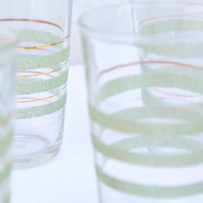 7 glasses green and gold granita