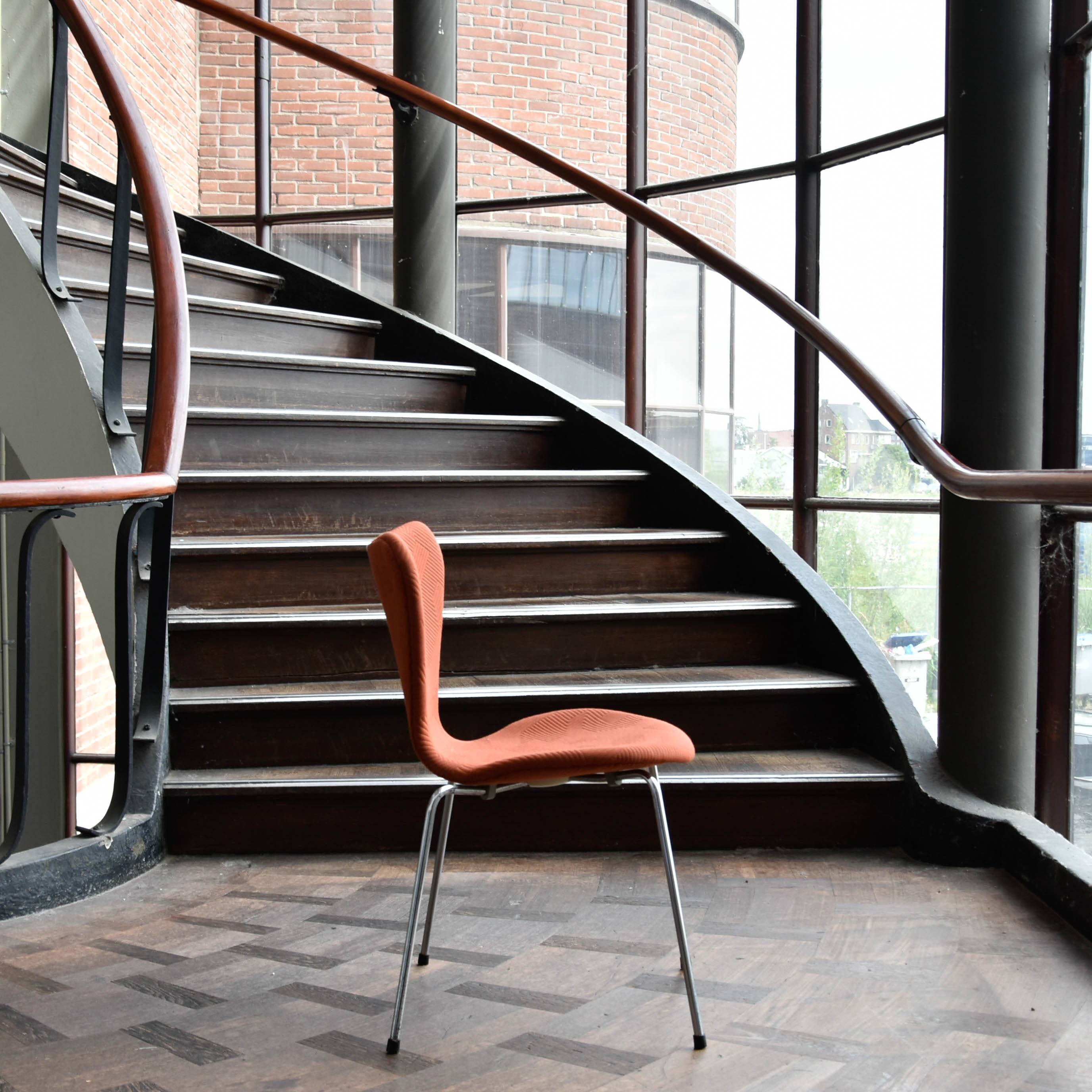 4 chaises Fritz Hansen Butterfly rembourrées