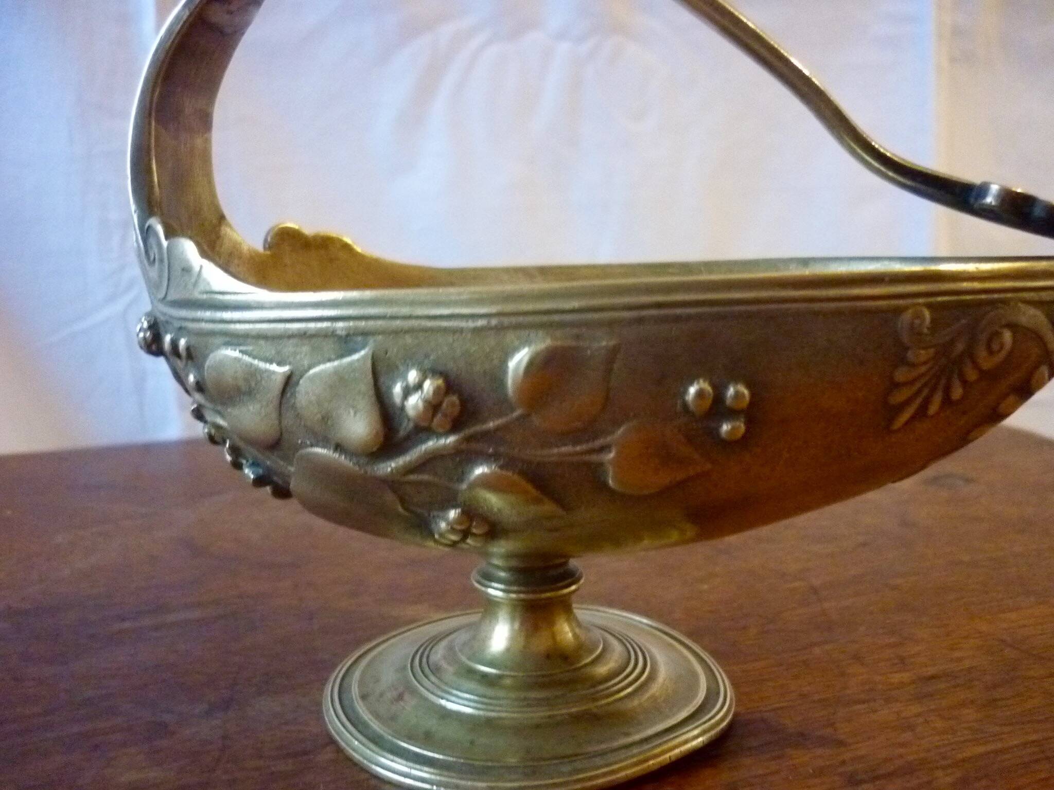 Antique bronze cup