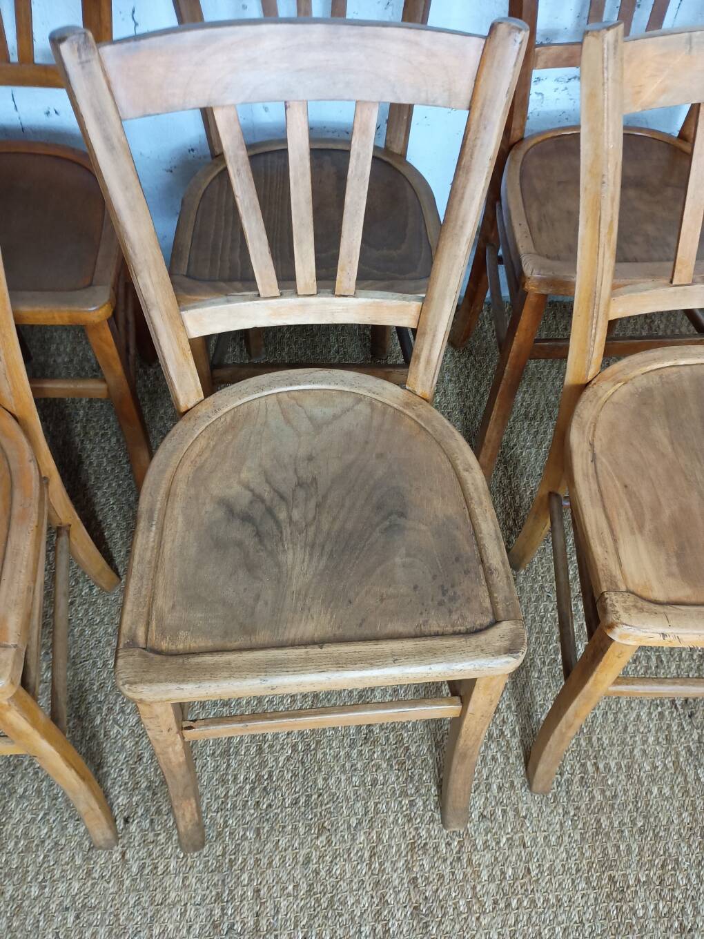 Ensemble de 10 chaises bistrot années 1950-60 vintage Luterma