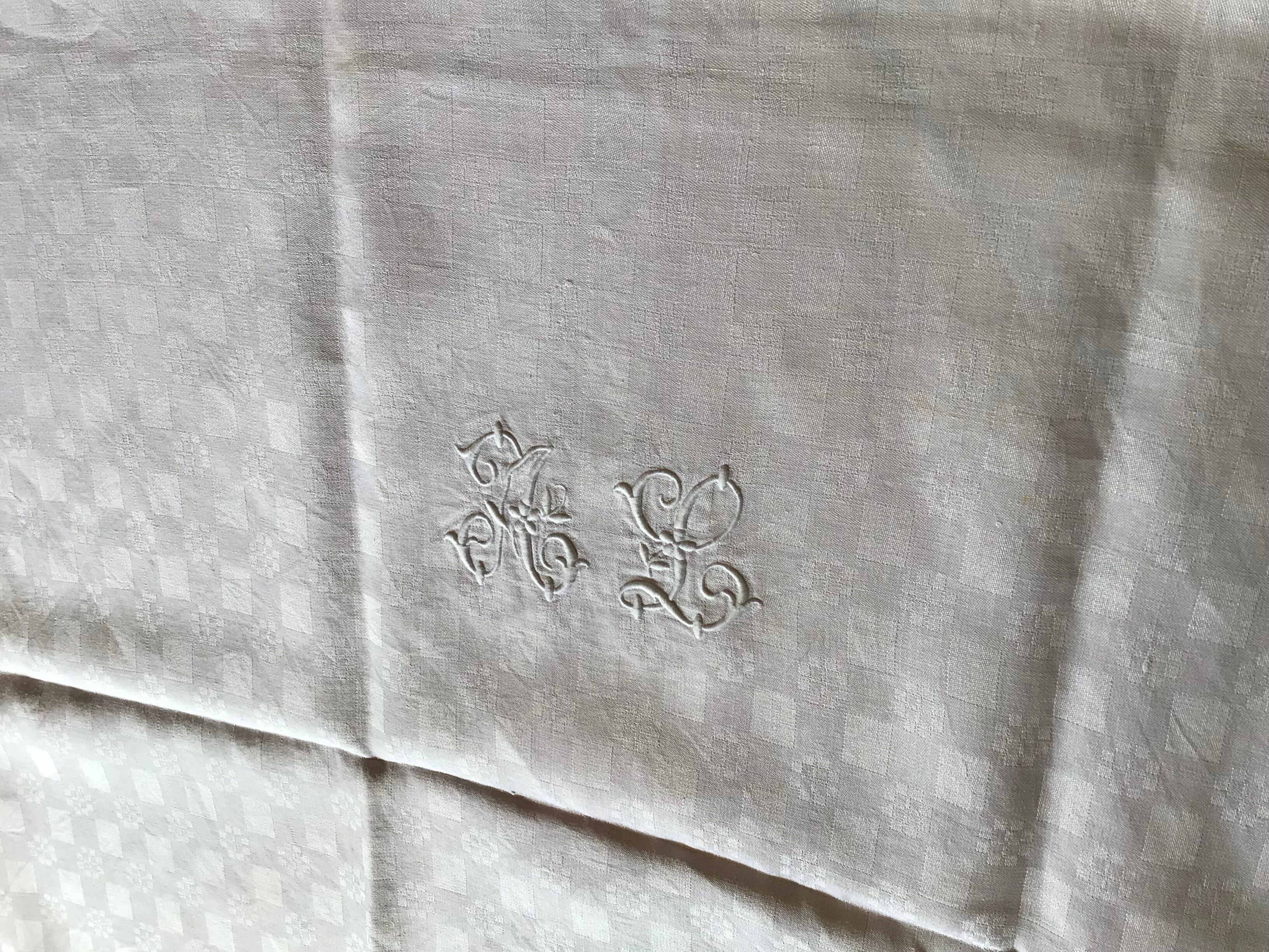 Nappe rectangle AL double broderie bord crocheté