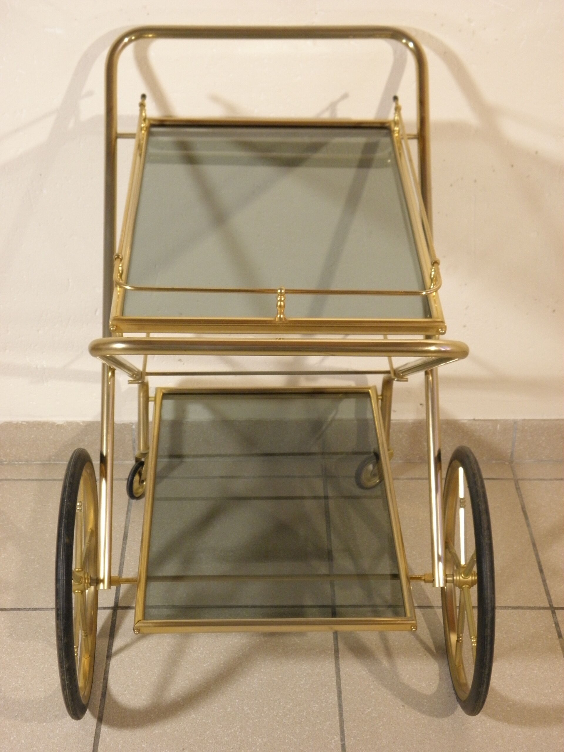 Desserte pliante en laiton et verre années 60