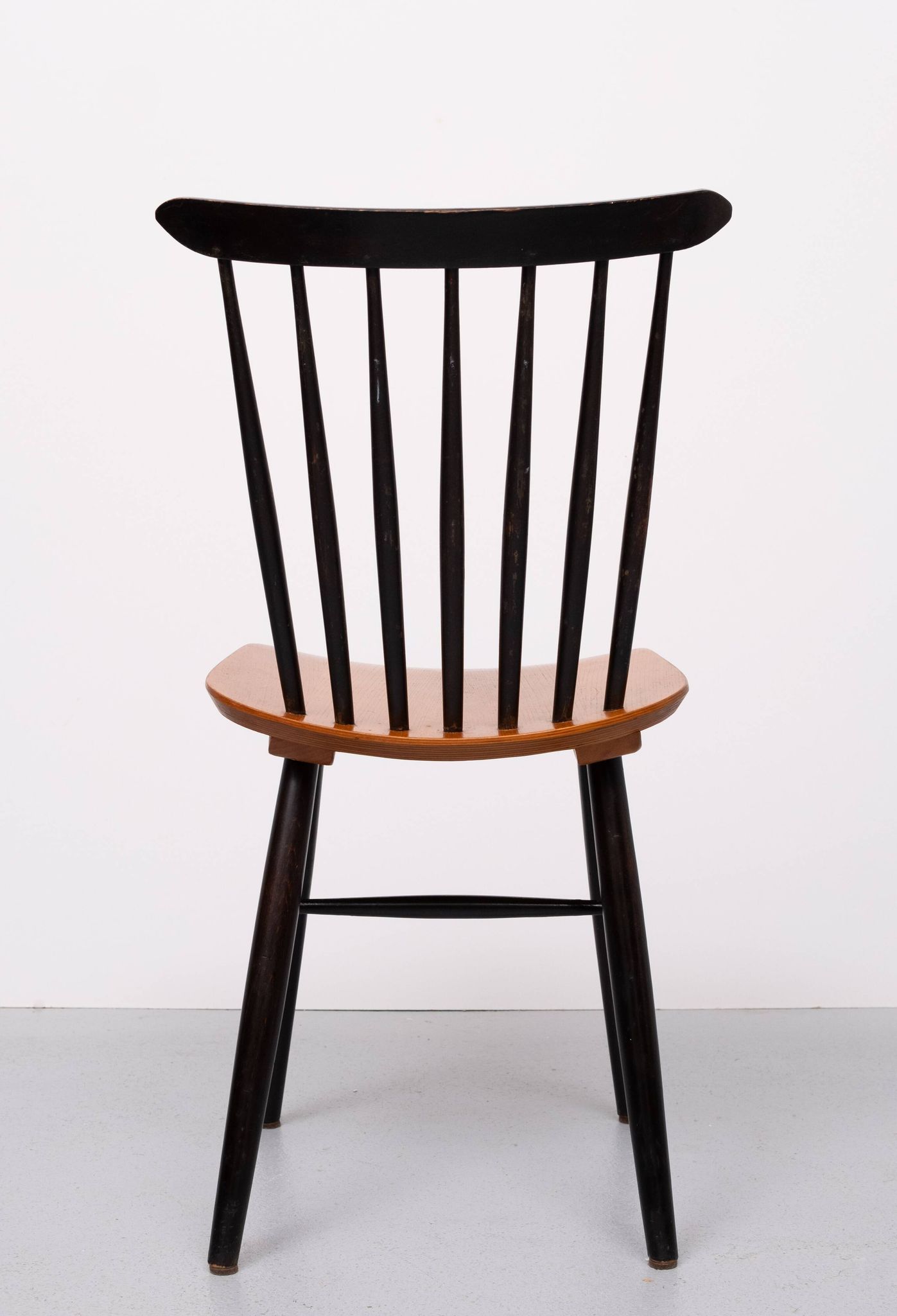 Set of 4 spindle back dining chairs 1960s holland