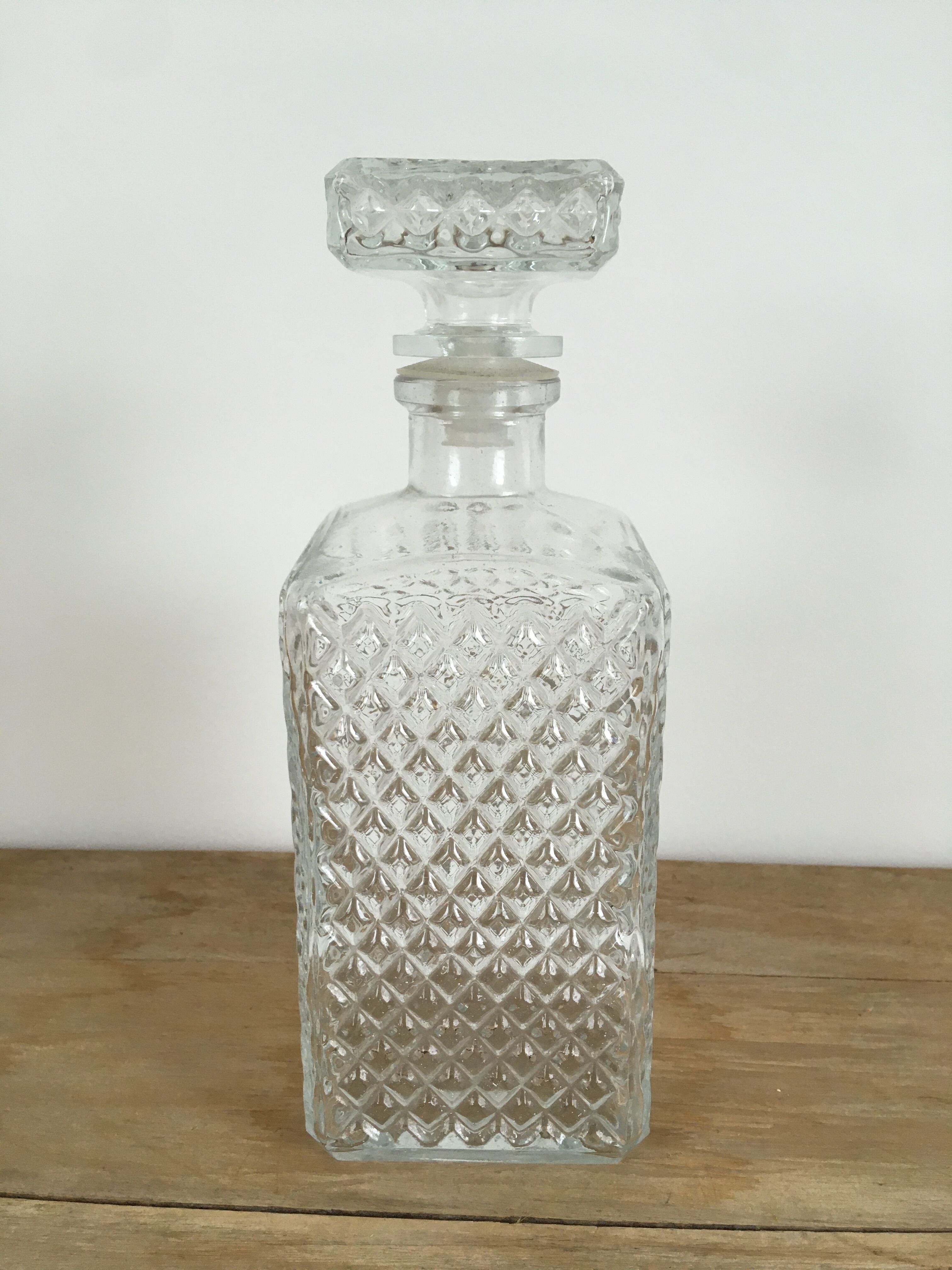 Whisky decanter "diamond" pattern