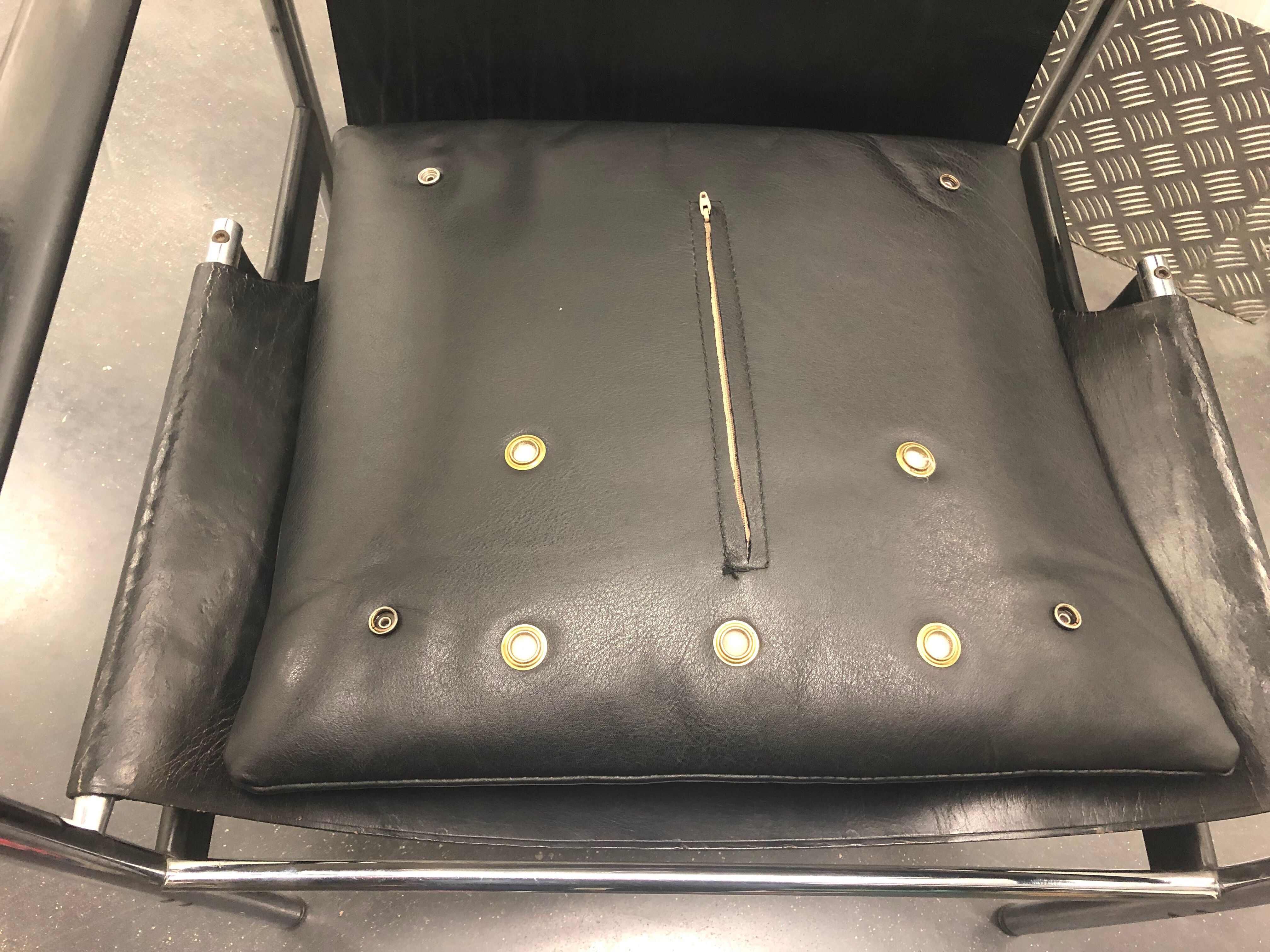 Model chair 657 by Charles Pollock, edition Knoll 1964