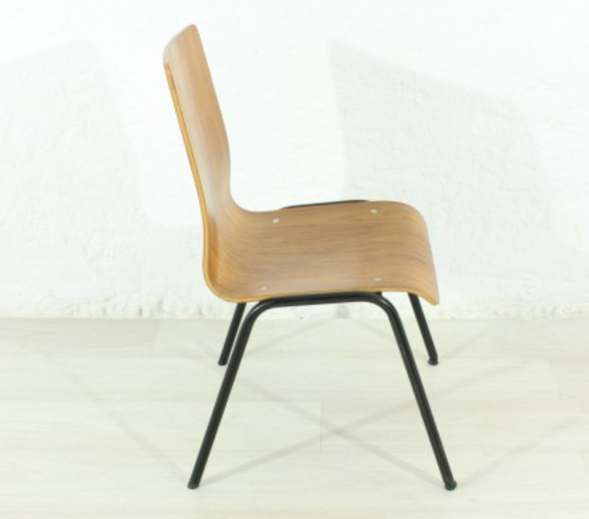 Chaise en teck des années 60